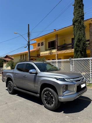 MITSUBISHI L200 TRITON 2.4 16V TURBO DIESEL SPORT HPE CD 4P 4X4 AUTOMÁTICO